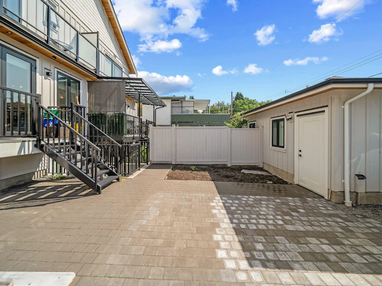 1438 E 17th Avenue, Vancouver, BC, V5N 2G8 - 24