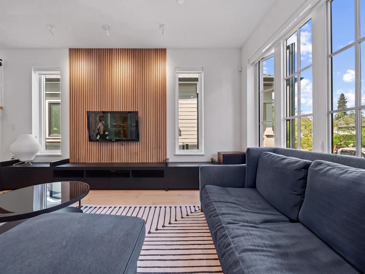 1438 E 17th Avenue, Vancouver, BC, V5N 2G8 - 3