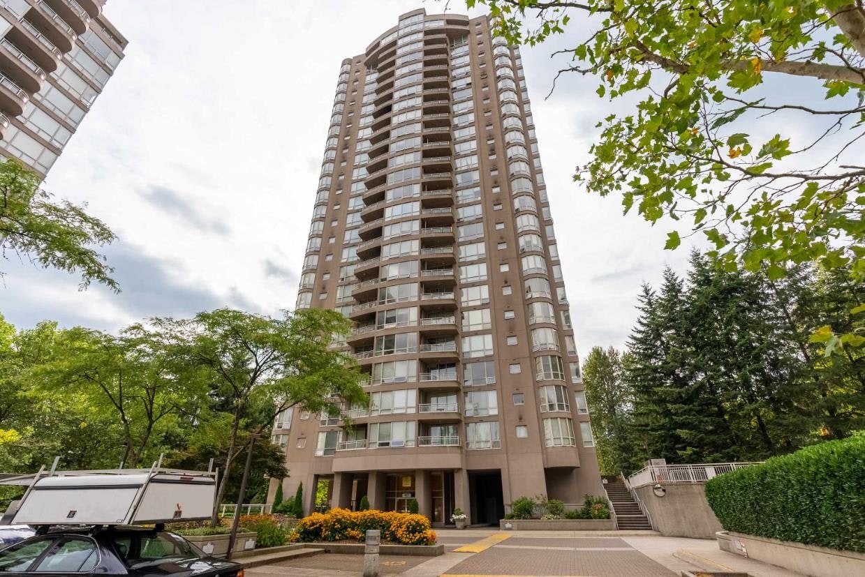 803-9603 Manchester Drive, Burnaby, BC, V3N 4Y7