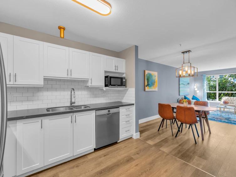 105-2558 Parkview Lane, Port Coquitlam, BC, V3C 6L8 - 5