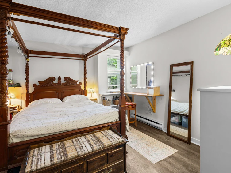 210-9867 Manchester Drive, Burnaby, BC, V3N 4P6 - 17