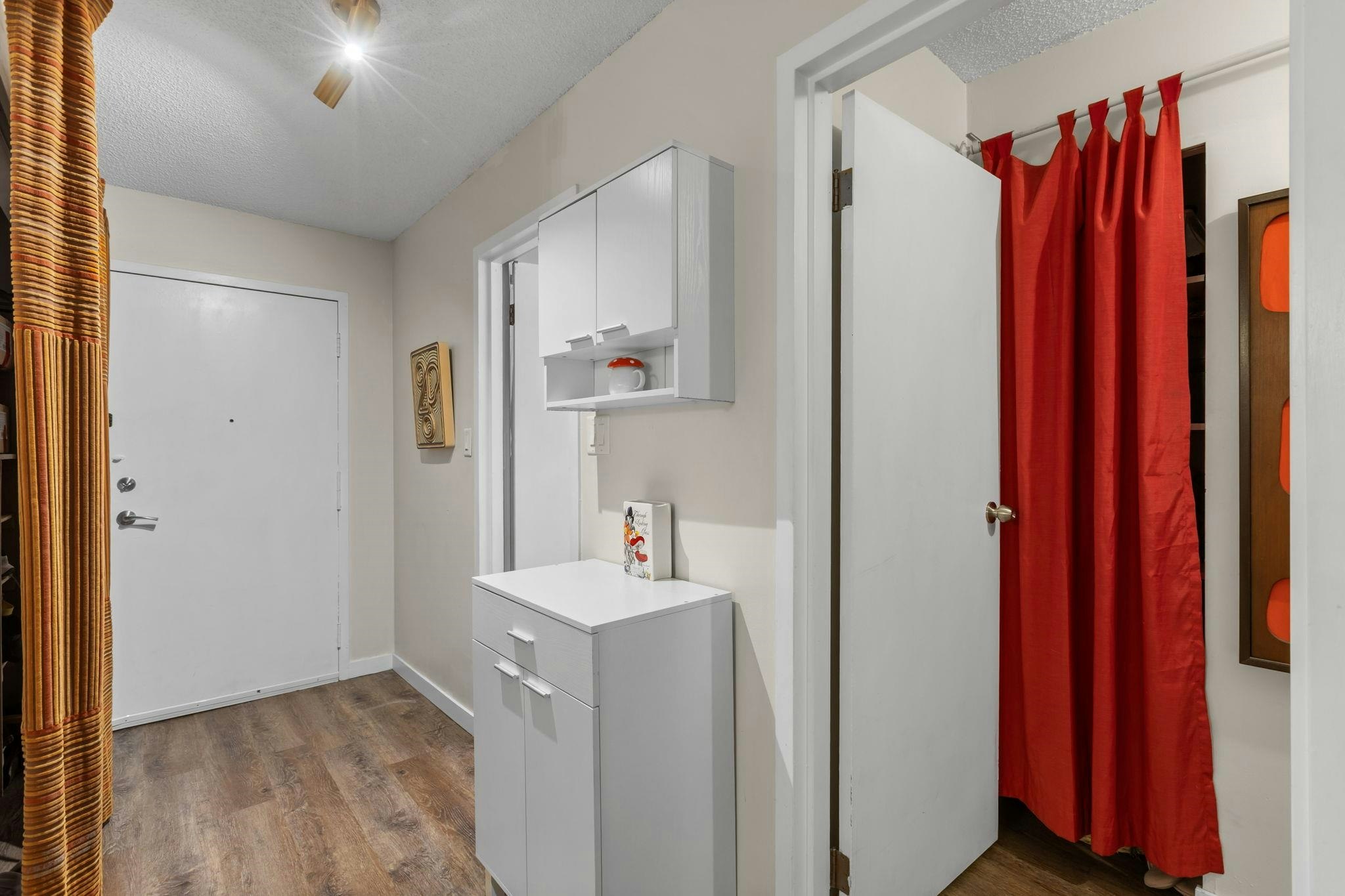 210-9867 Manchester Drive, Burnaby, BC, V3N 4P6 - 23
