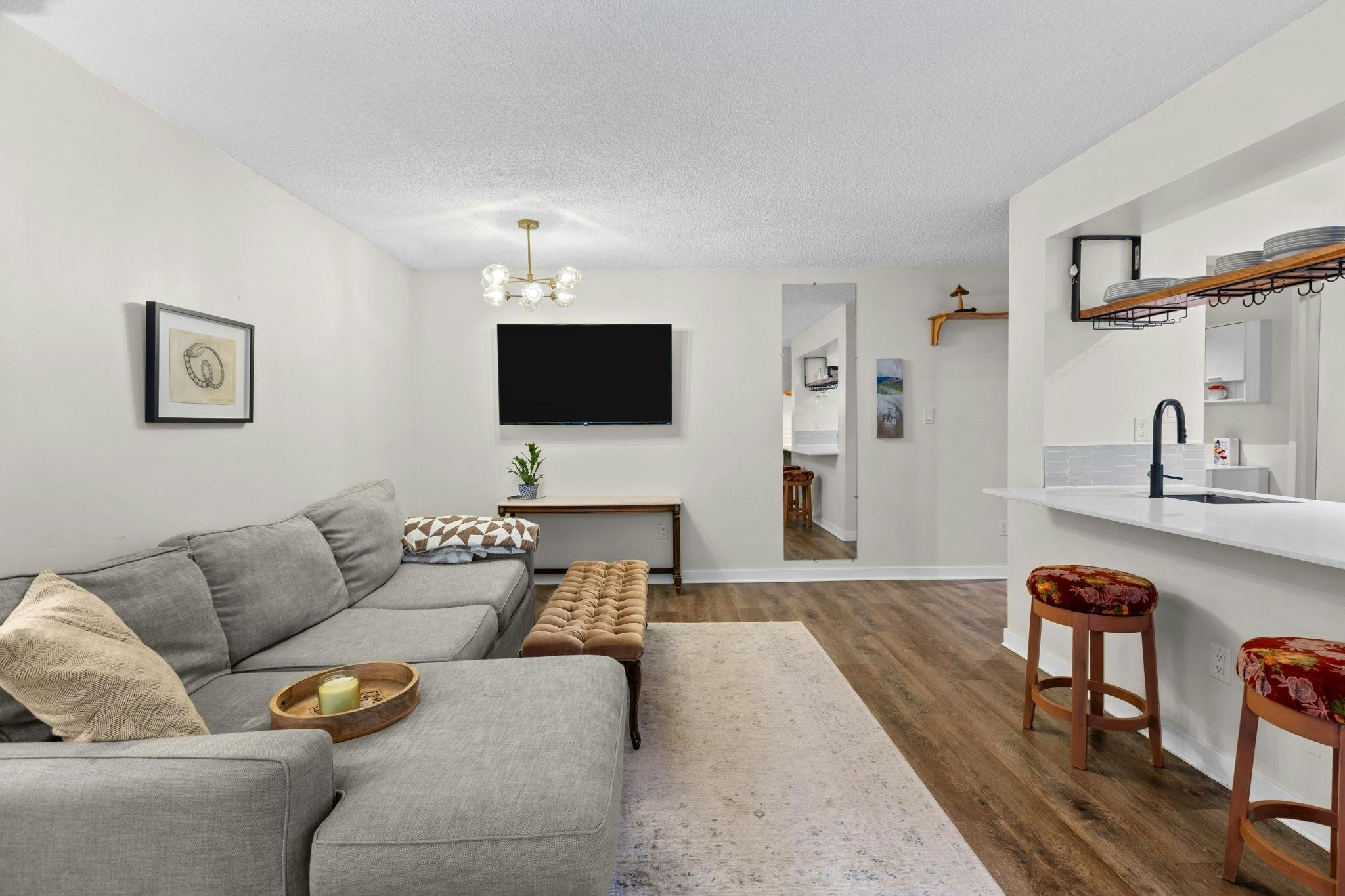 210-9867 Manchester Drive, Burnaby, BC, V3N 4P6 - 5