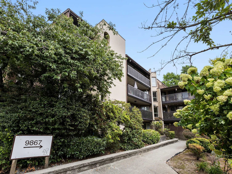 210-9867 Manchester Drive, Burnaby, BC, V3N 4P6 - 32