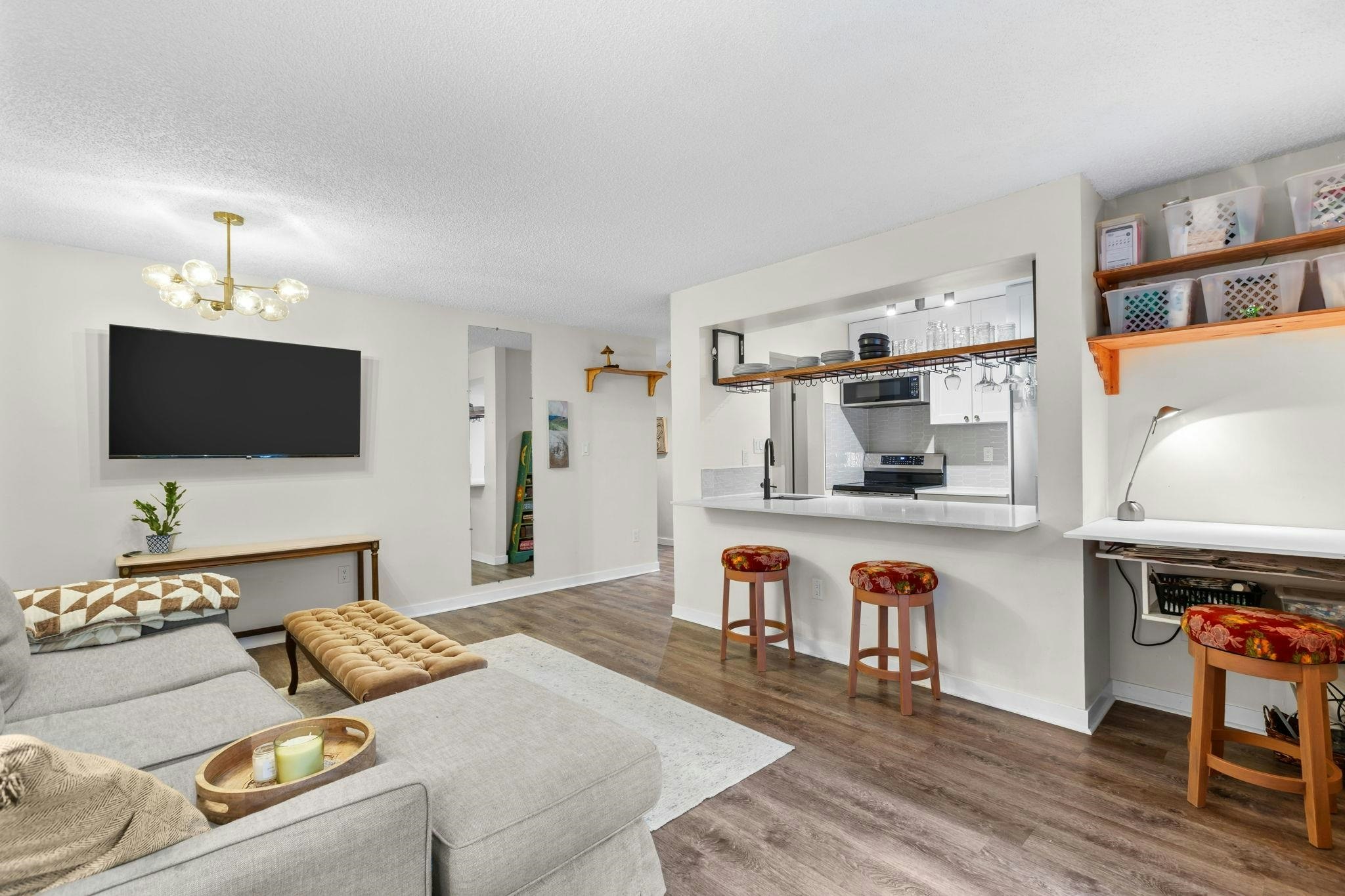 210-9867 Manchester Drive, Burnaby, BC, V3N 4P6 - 6