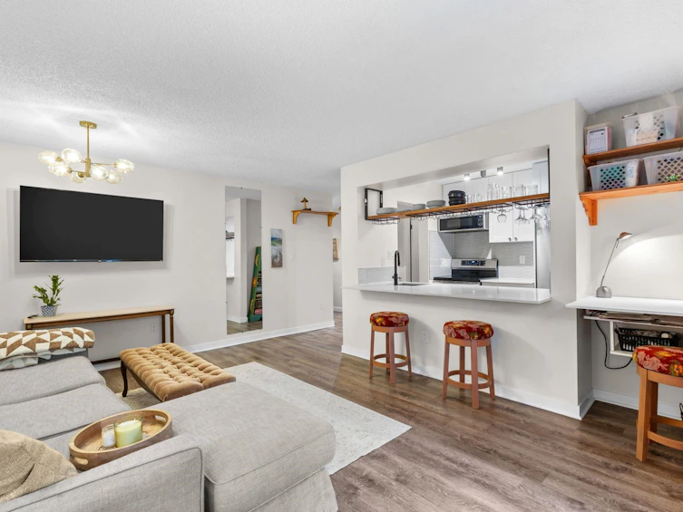 210-9867 Manchester Drive, Burnaby, BC, V3N 4P6 - 6