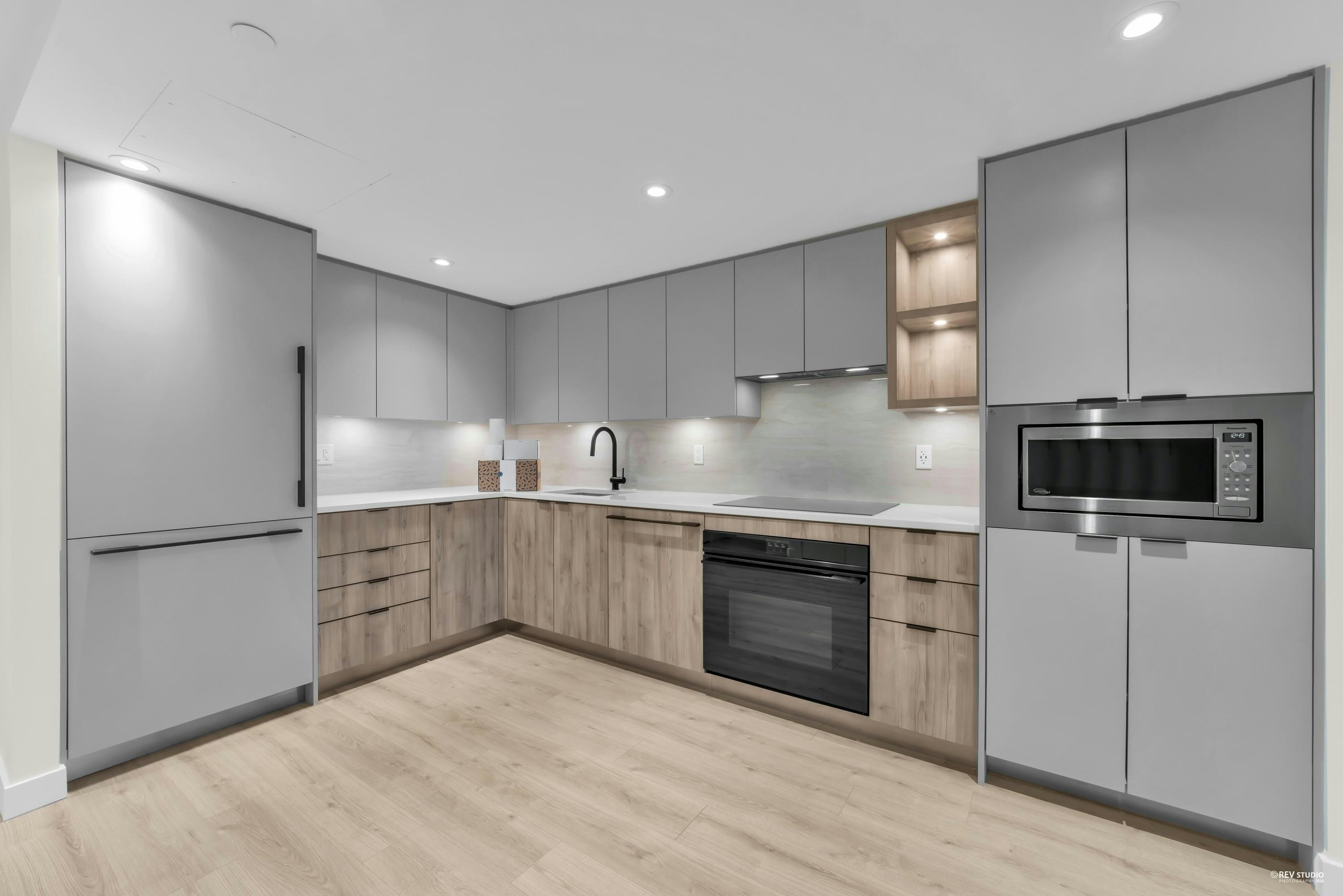 401-755 Harbourside Drive, North Vancouver, BC, V7P 0G1 - 5
