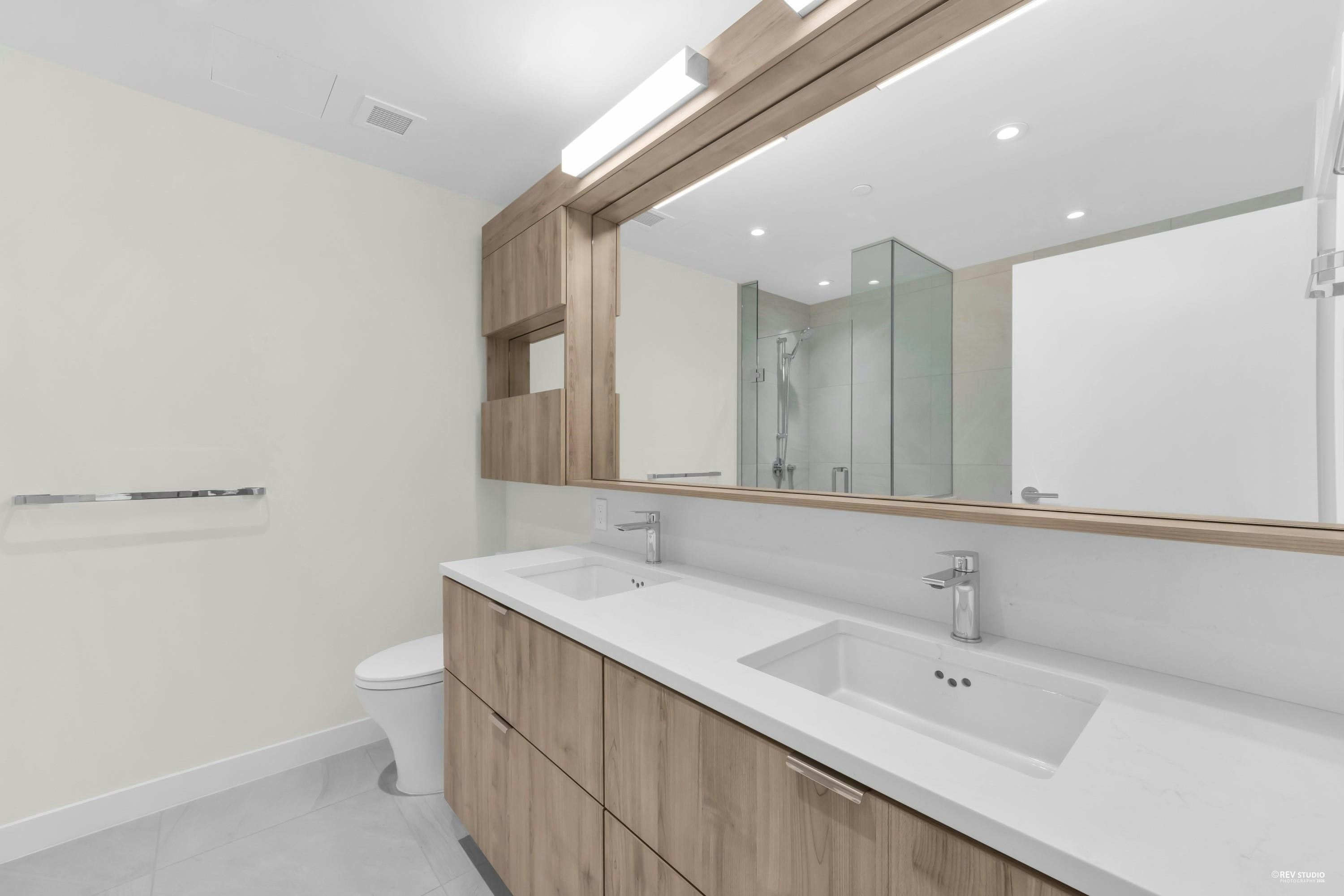 401-755 Harbourside Drive, North Vancouver, BC, V7P 0G1 - 9
