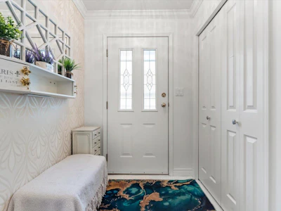 186-8485 Young Road - 5
