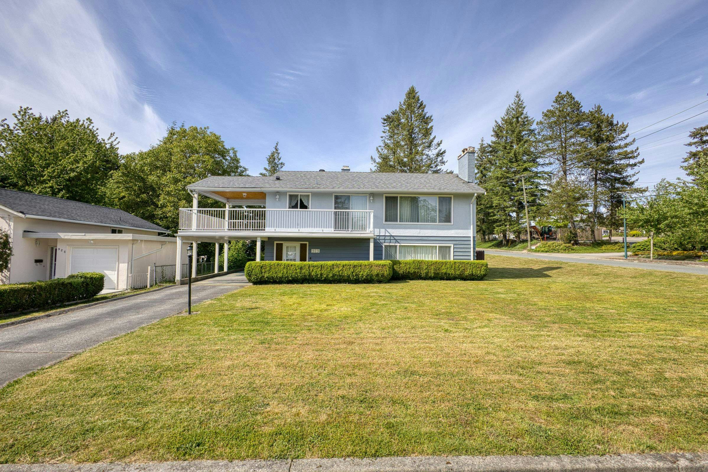 929 Grover Avenue, Coquitlam, BC, V3J 3E4