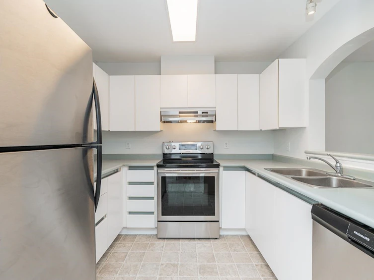 206-2990 Princess Crescent, Coquitlam, BC, V3B 7R3 - 15