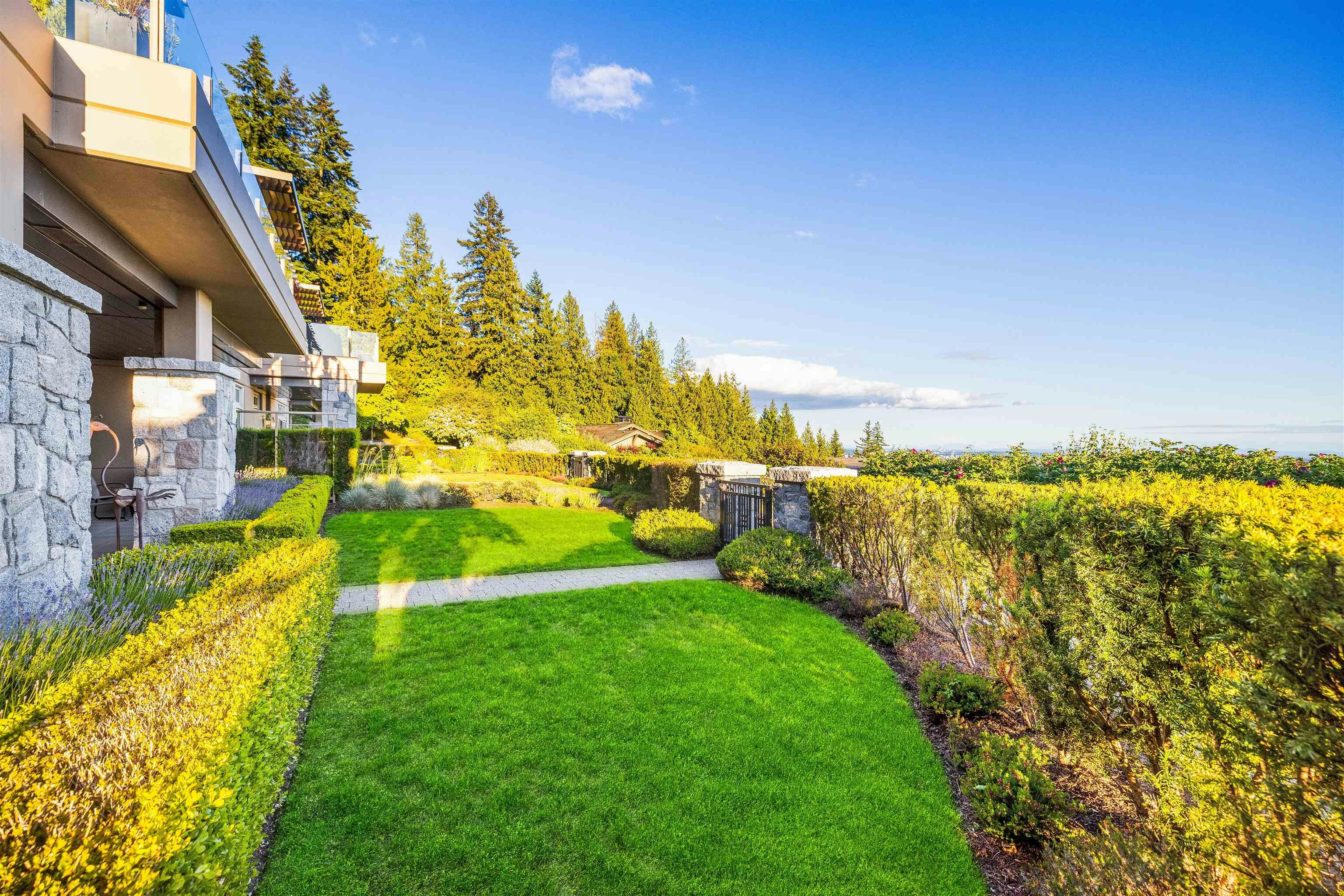 101-2535 Garden Court, West Vancouver, BC, V7S 0A1 - 34
