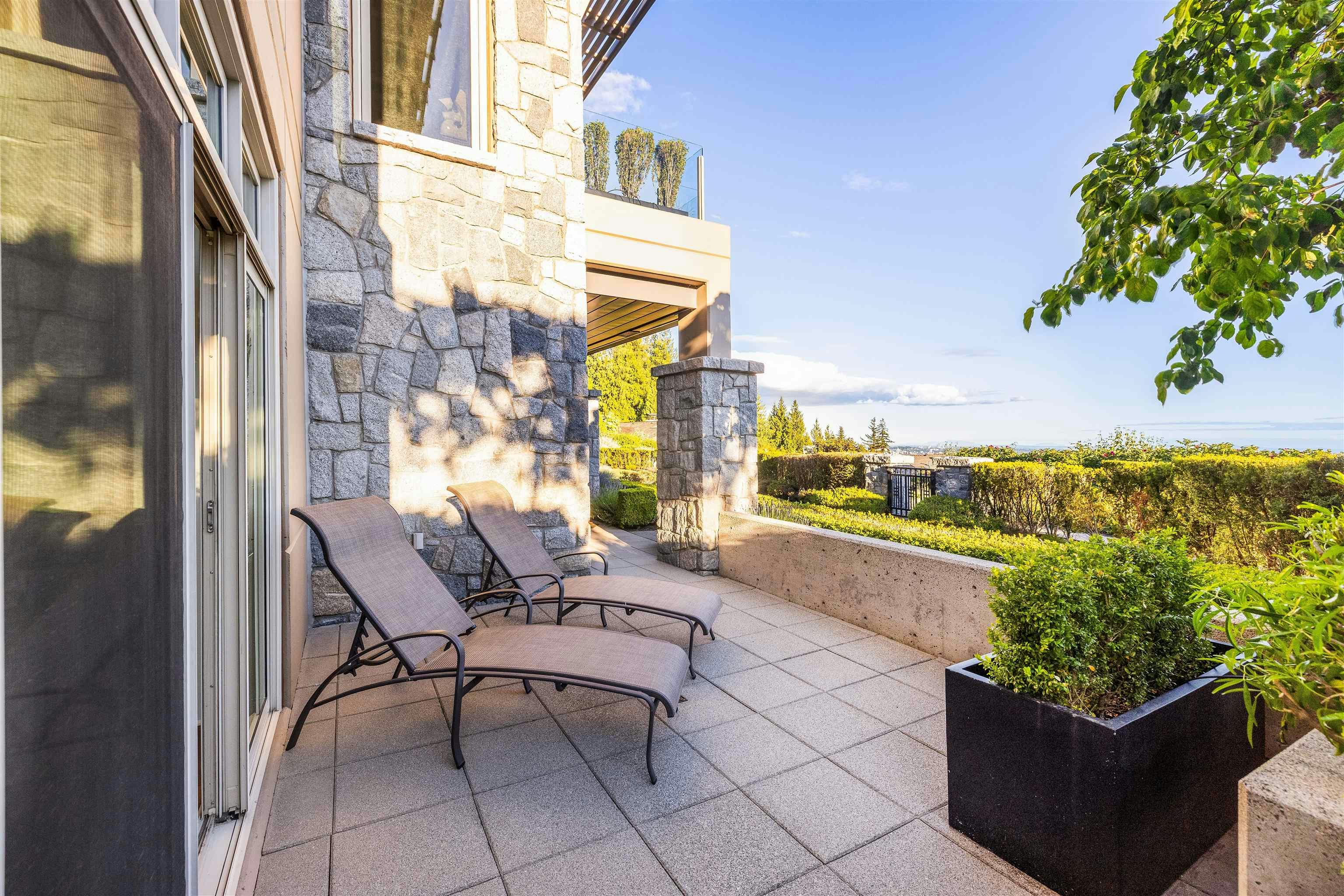 101-2535 Garden Court, West Vancouver, BC, V7S 0A1 - 35