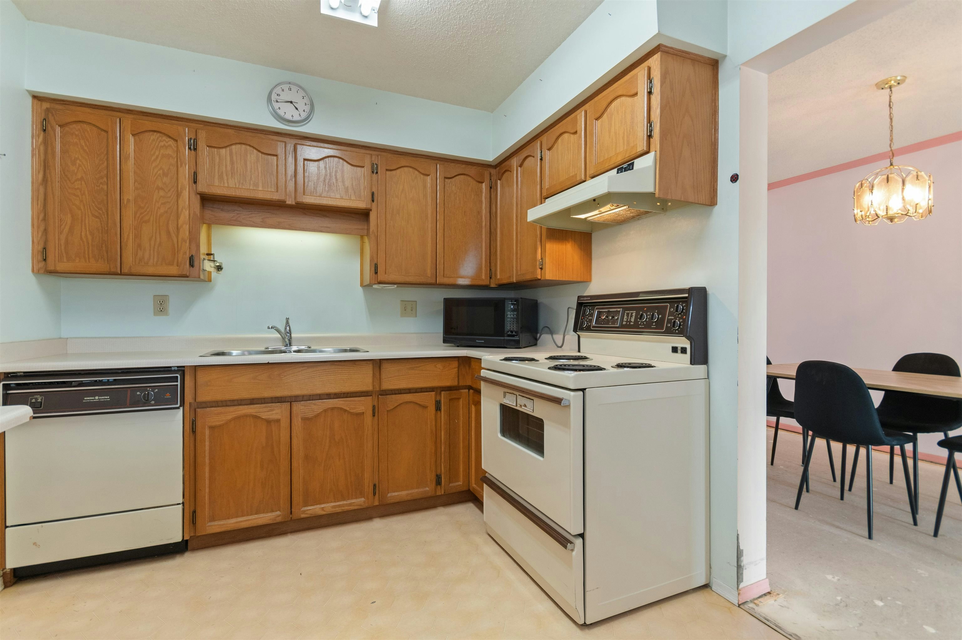 202-8725 Elm Drive, Chilliwack, BC, V2P 4Y3 - 5