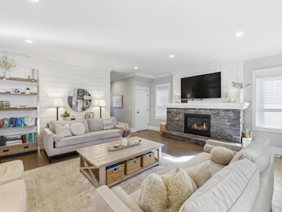 17330 2nd Avenue - 5