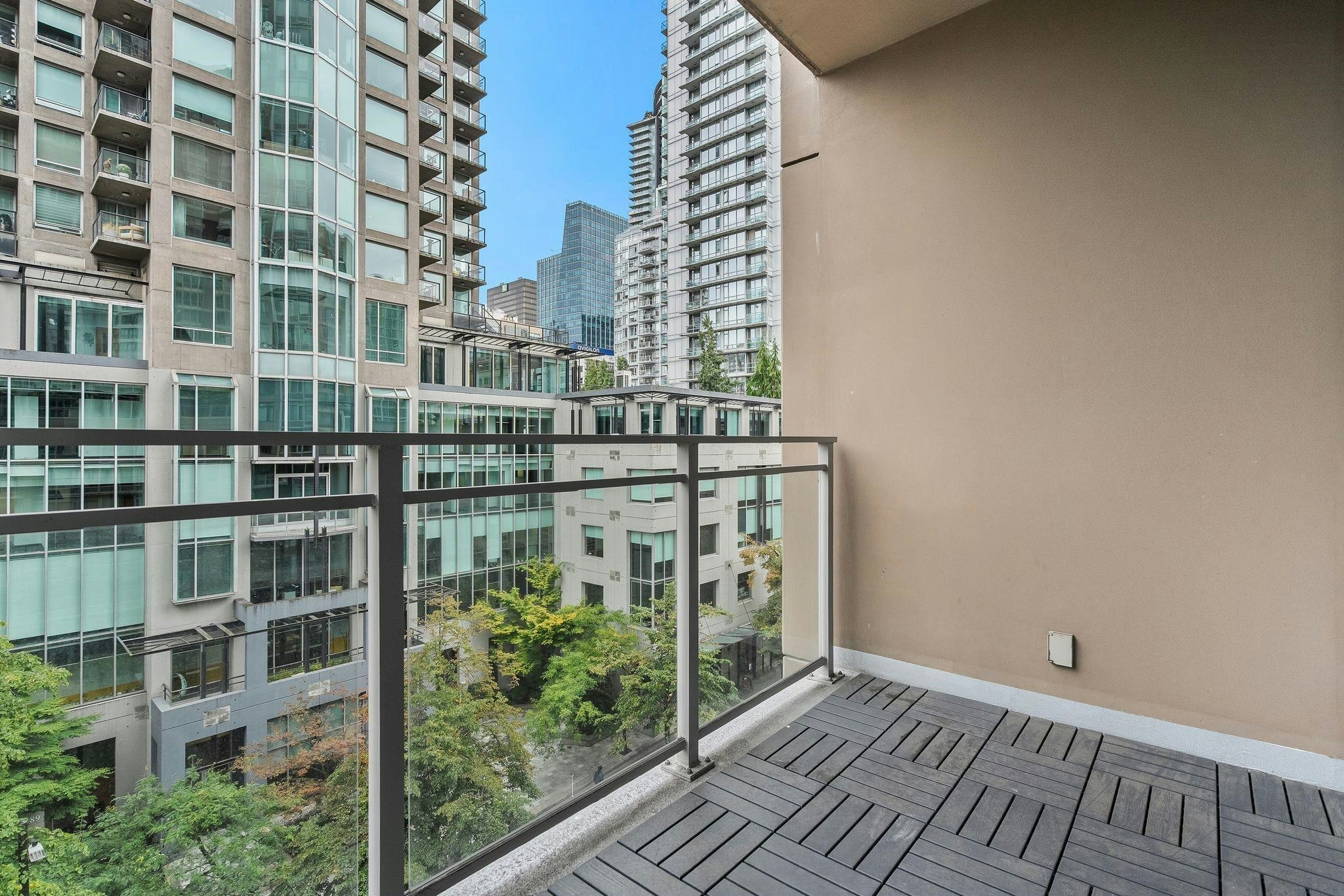 702-888 Homer Street, Vancouver, BC, V6B 0H7 - 18