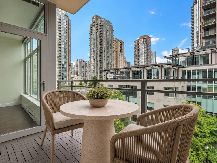 702-888 Homer Street, Vancouver, BC, V6B 0H7 - 17