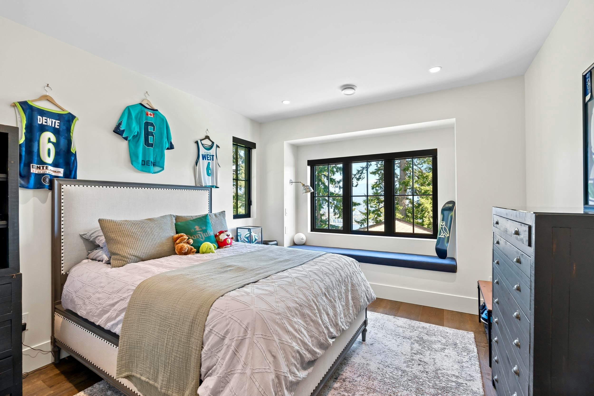 313 N Ellesmere Avenue, Burnaby, BC, V5B 1K1 - 34