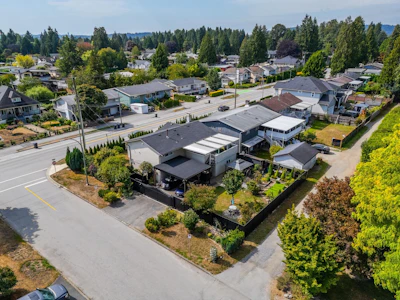 1121 Prairie Avenue - 3