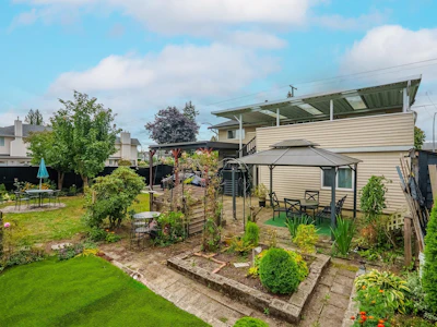 1121 Prairie Avenue - 4