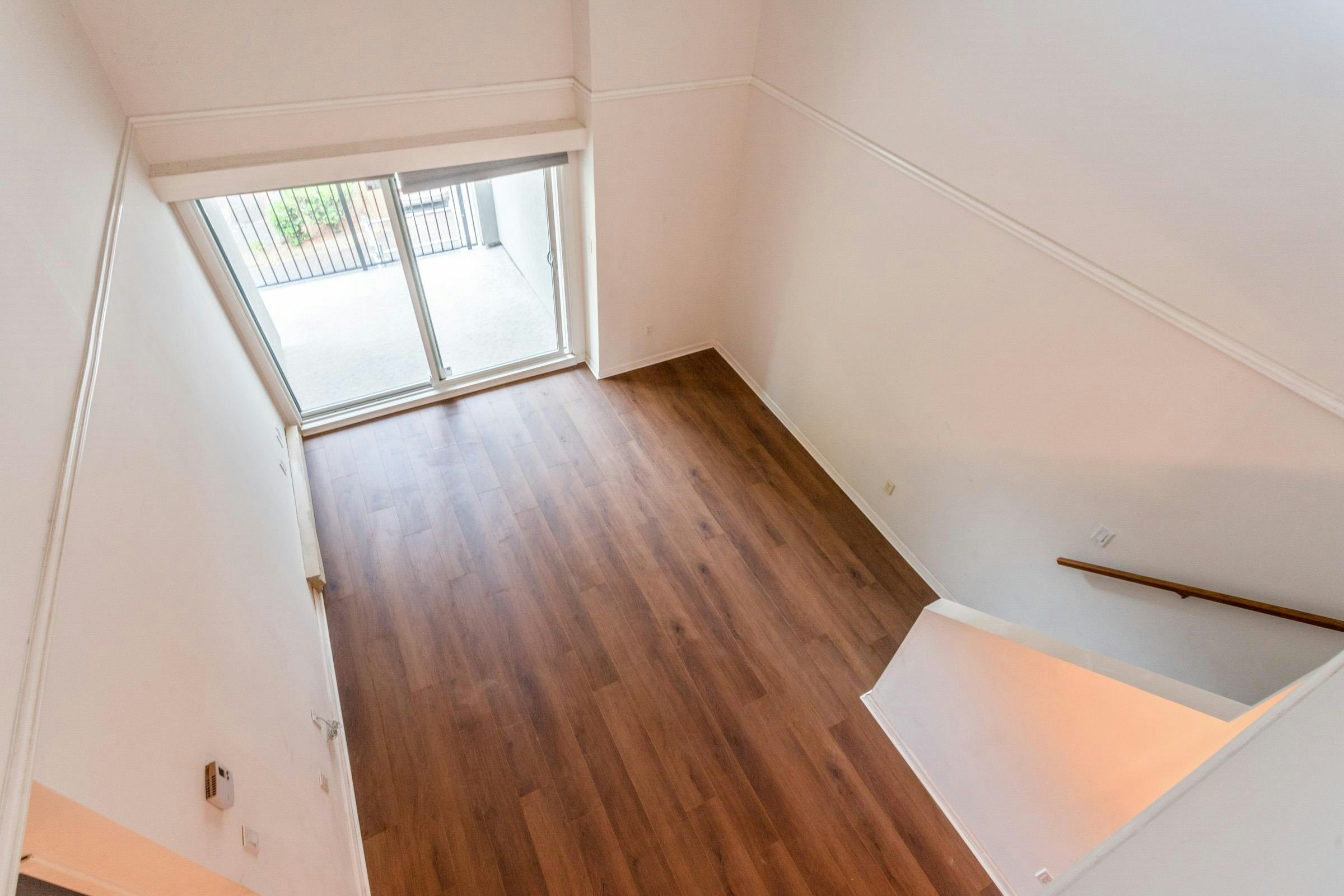 202-836 Twelfth Street, New Westminster, BC, V3M 4K3 - 6