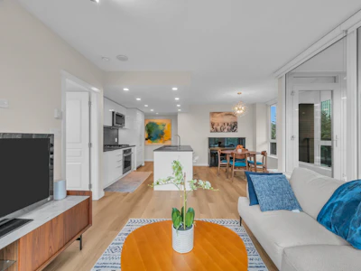 305-3100 Windsor Gate - 5