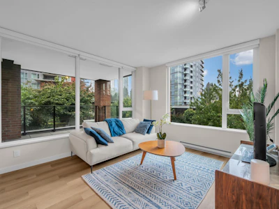 305-3100 Windsor Gate - 2