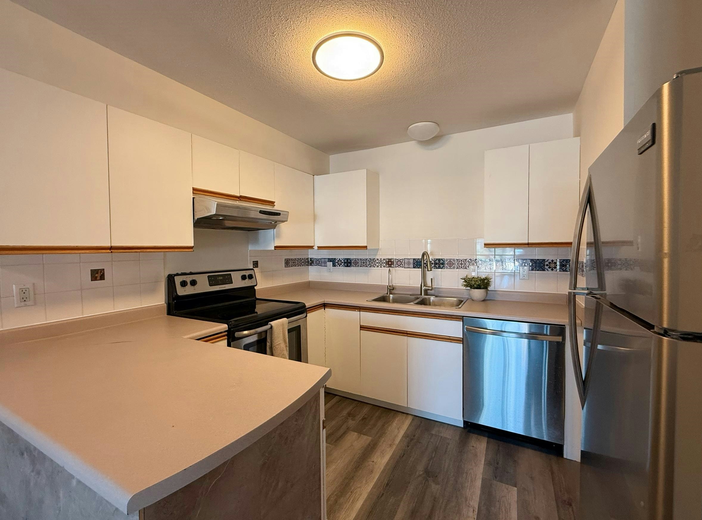 103-8934 Mary Street - 5