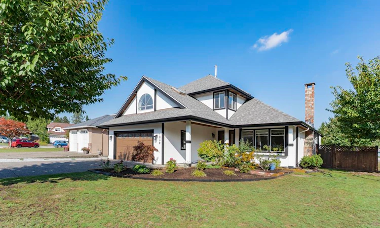 1830 Walnut Crescent