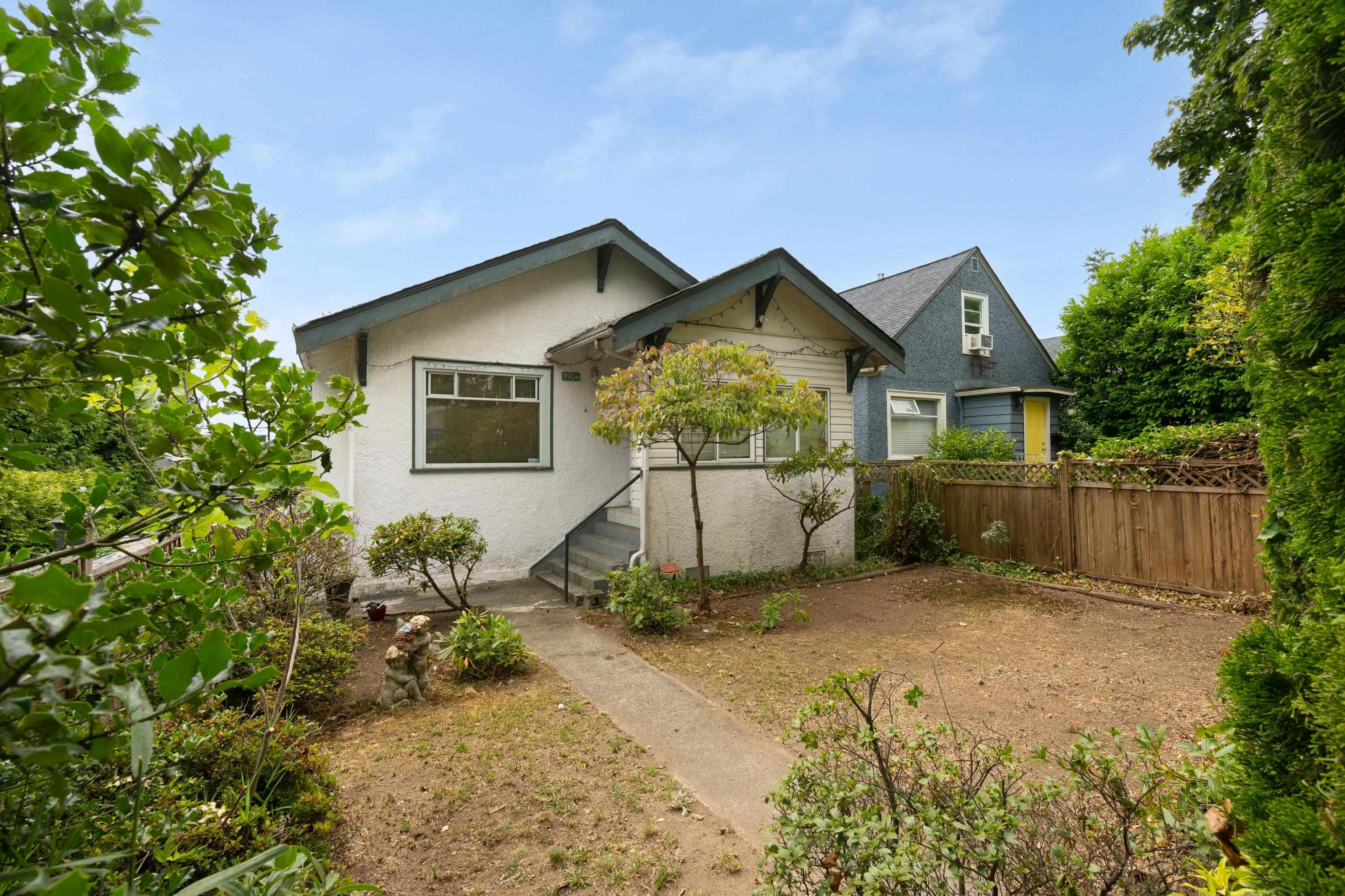 3906 Pender Street, Burnaby, BC, V5C 2L6