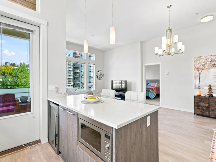 606-123 W 1st Street, North Vancouver, BC, V7M 0E5 - 8