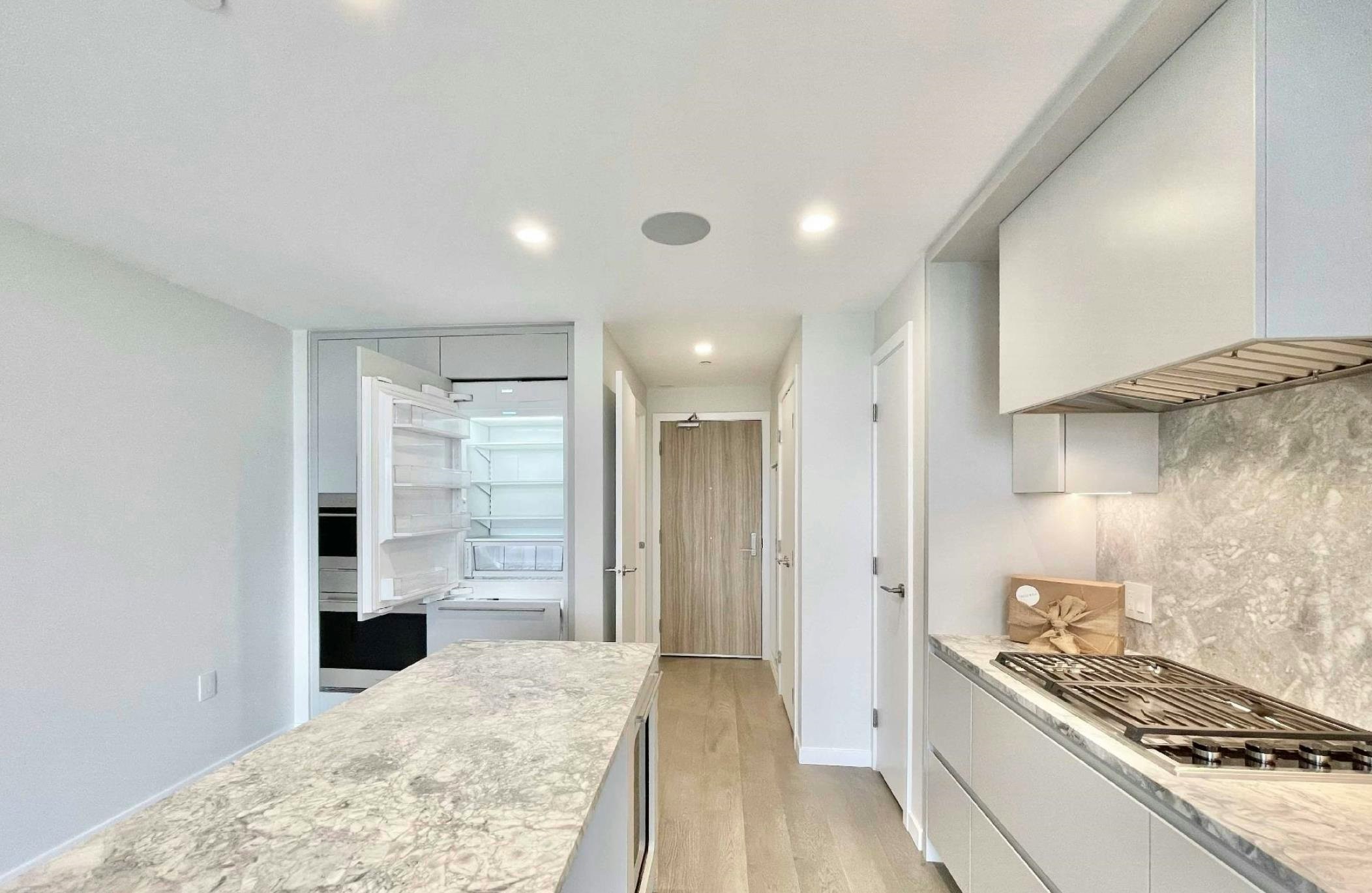 1402-7433 Cambie Street, Vancouver, BC, V6P 0J8 - 2