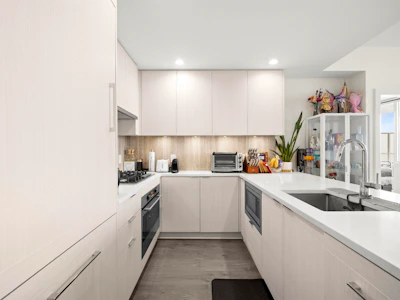 1103-5051 Imperial Street - 4