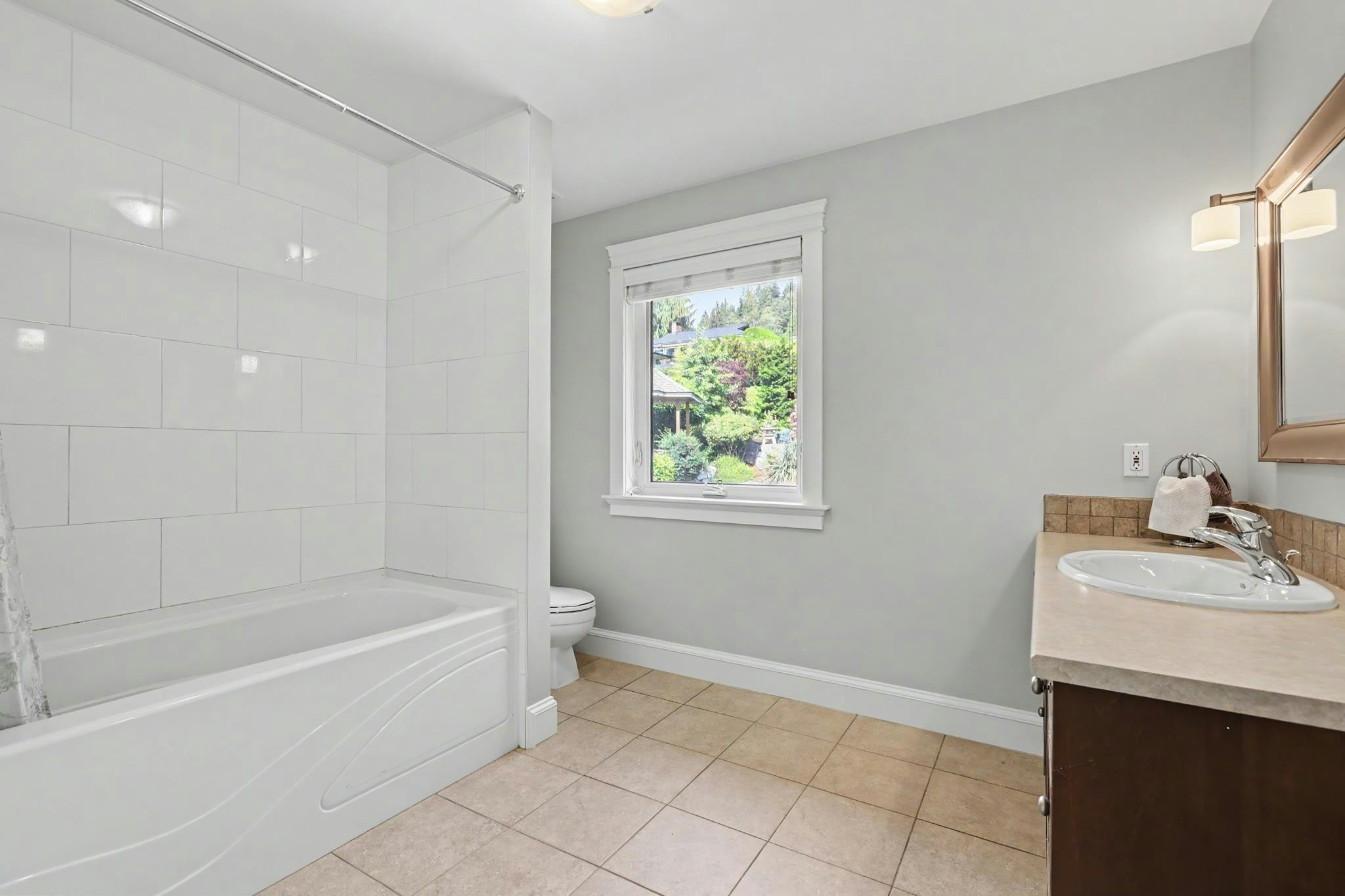 1123 Ioco Road, Port Moody, BC, V3H 2W9 - 25