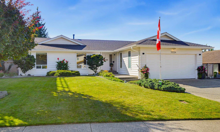 31524 Sunnyside Crescent