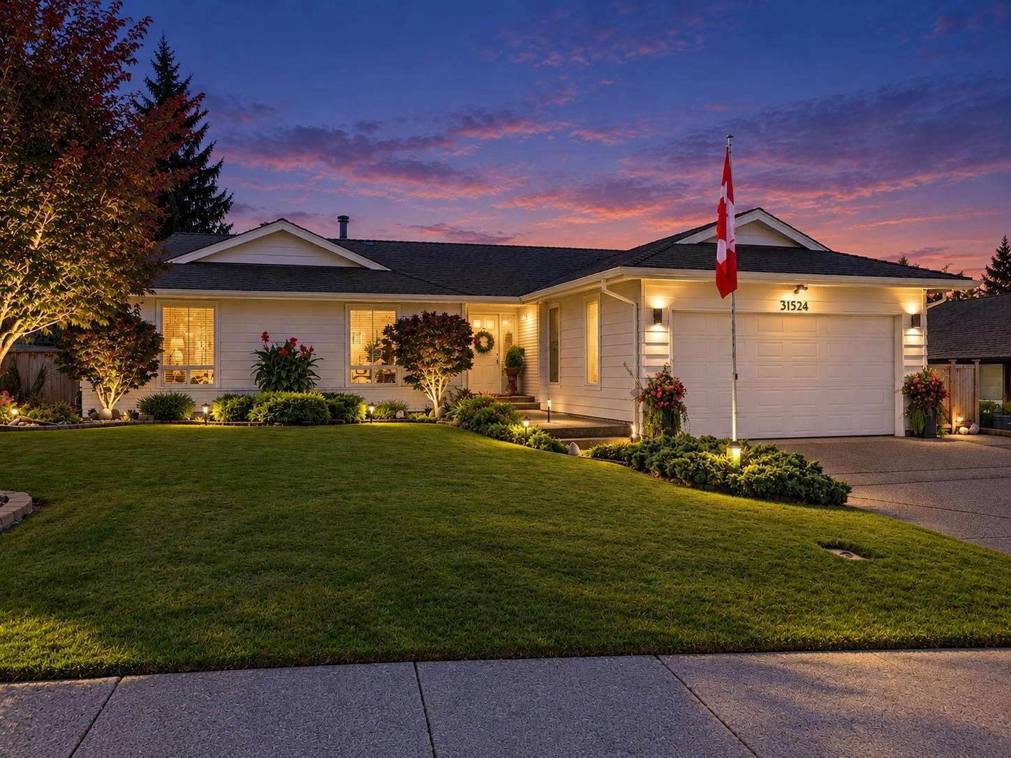 31524 Sunnyside Crescent, Abbotsford, BC, V2T 4B3 - 2