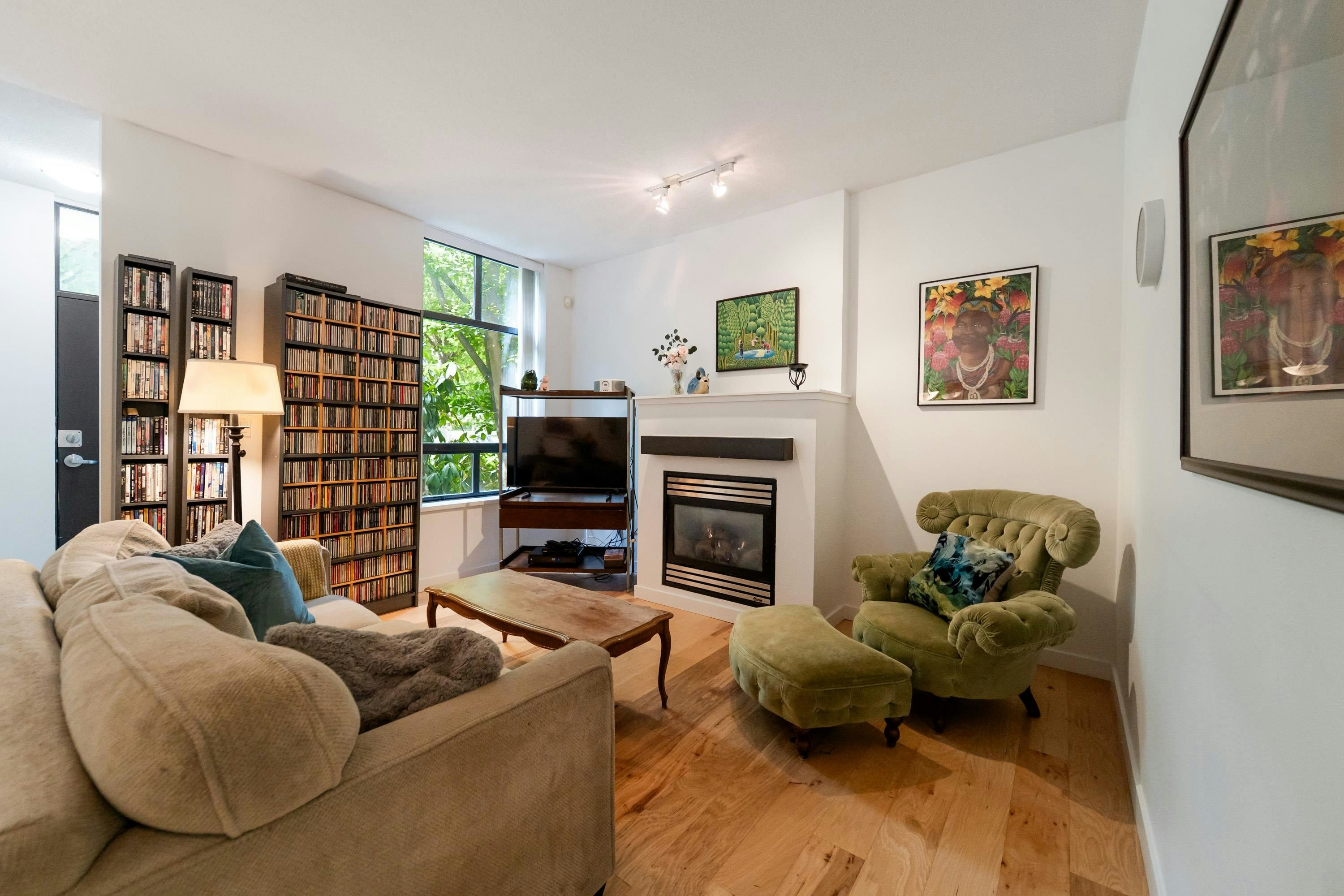 8-4333 Central Boulevard - 5