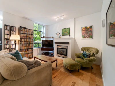 8-4333 Central Boulevard - 5