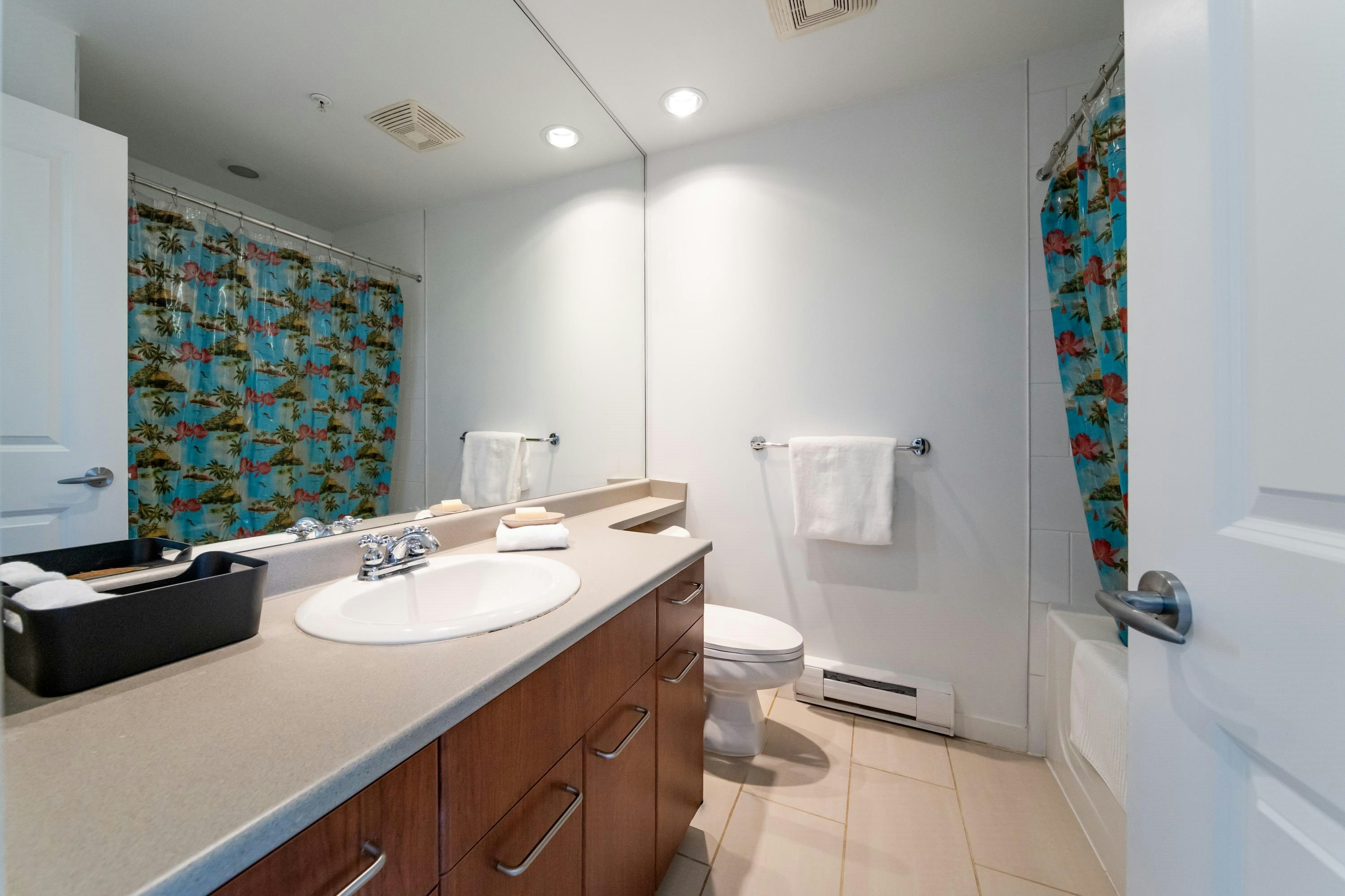 8-4333 Central Boulevard, Burnaby, BC, V5H 4W8 - 21