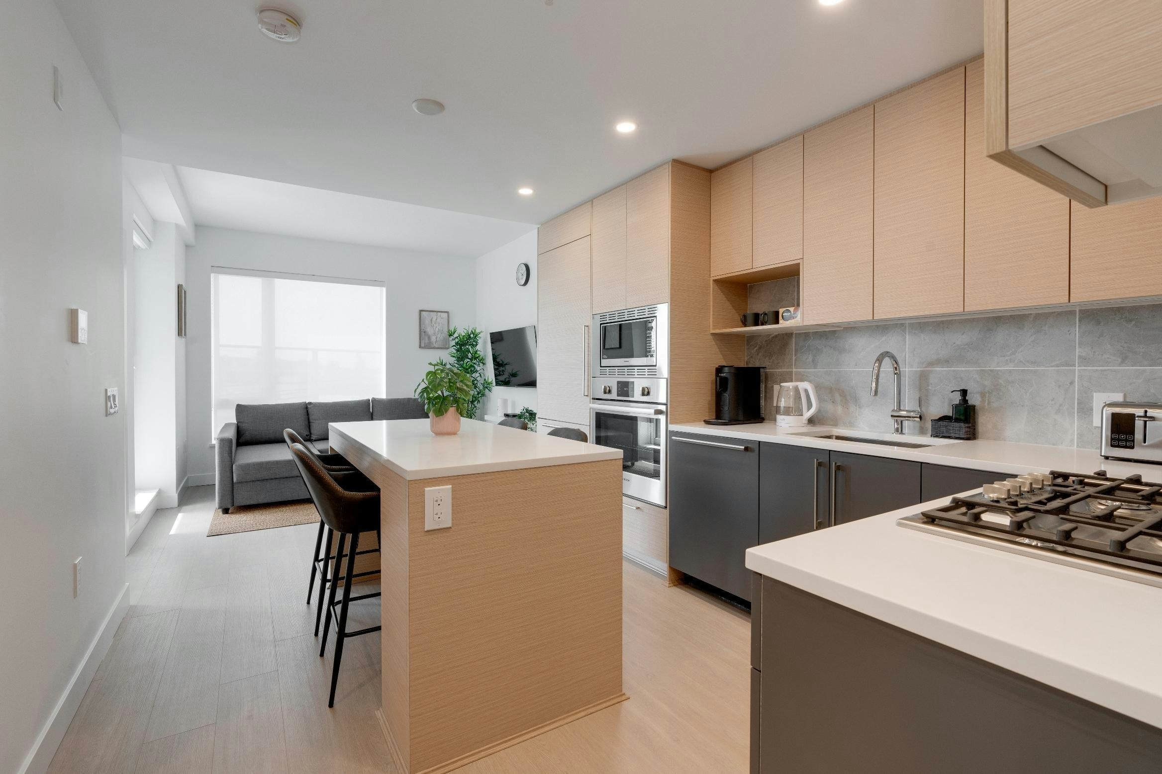 213-8888 Osler Street, Vancouver, BC, V6P 4G2 - 2