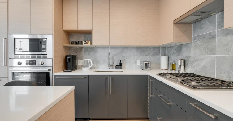 213-8888 Osler Street, Vancouver, BC, V6P 4G2 - 4