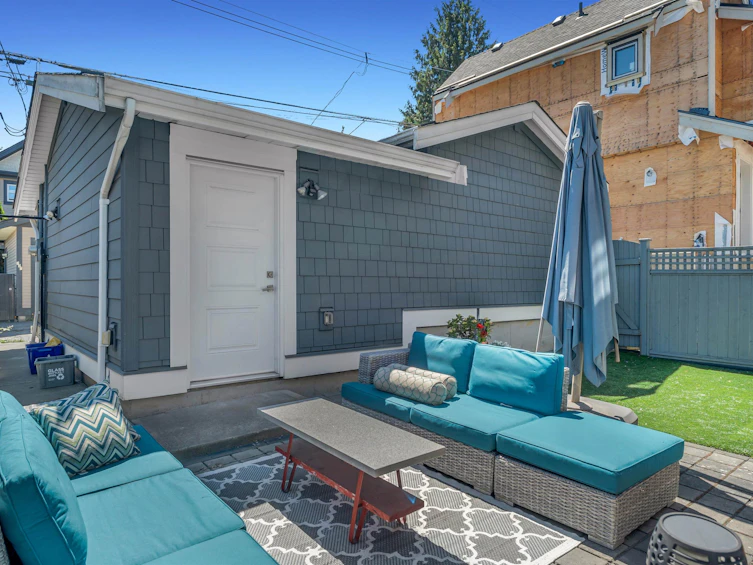 730 E 11th Avenue, Vancouver, BC, V5T 2E5 - 12