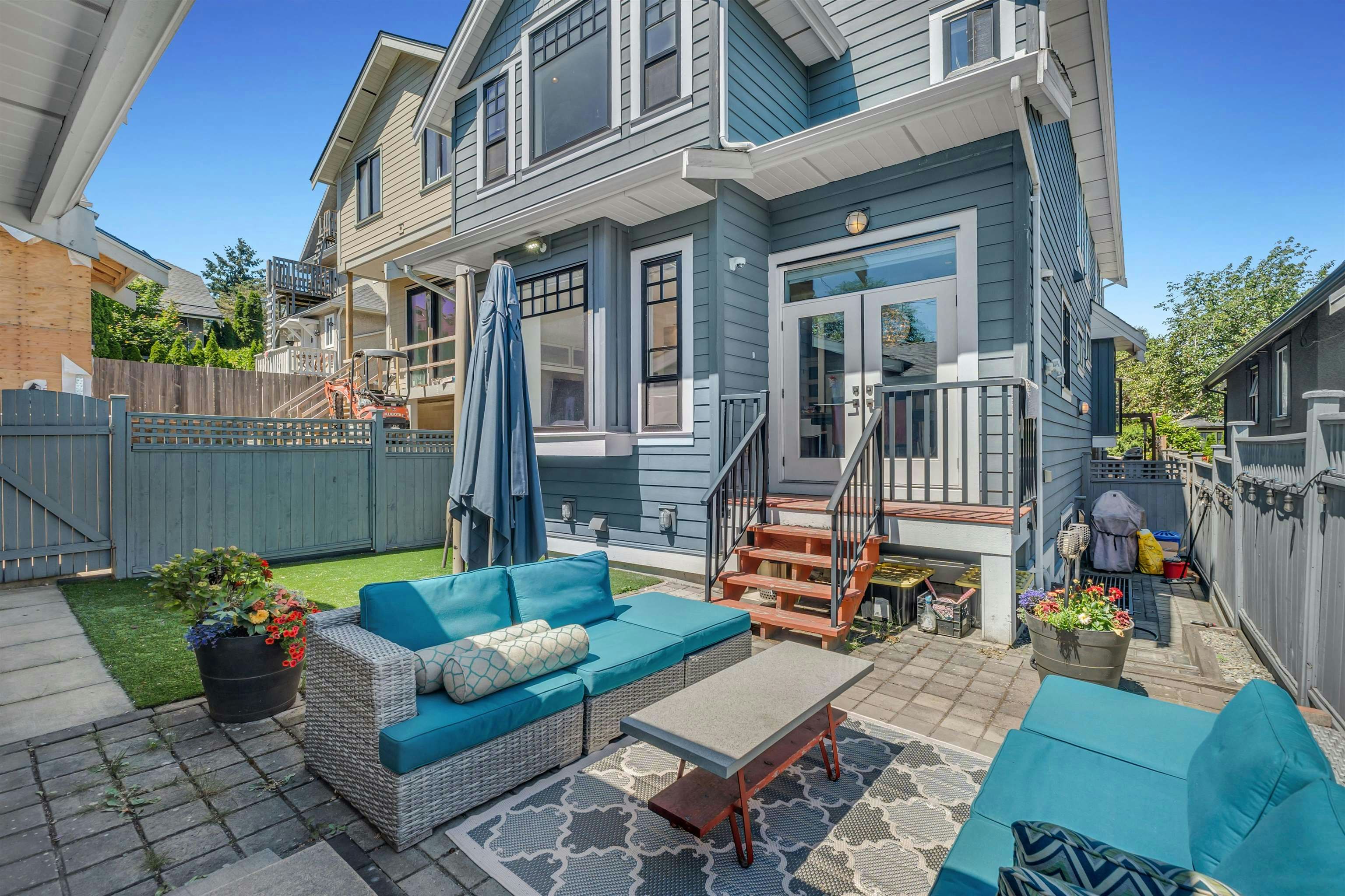 730 E 11th Avenue, Vancouver, BC, V5T 2E5 - 11