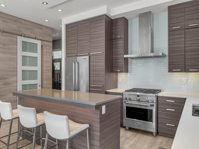 730 E 11th Avenue, Vancouver, BC, V5T 2E5 - 3