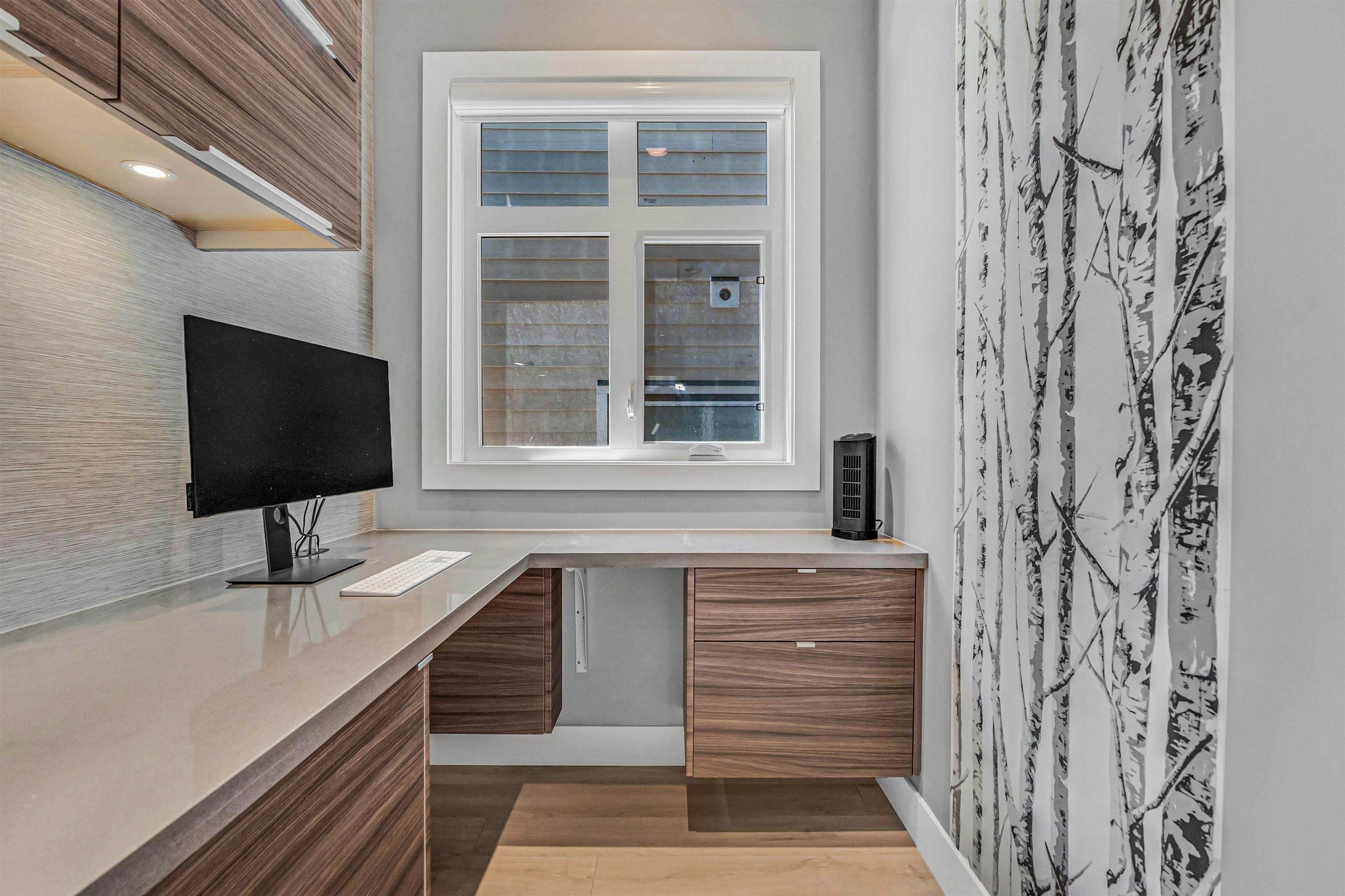 730 E 11th Avenue, Vancouver, BC, V5T 2E5 - 14
