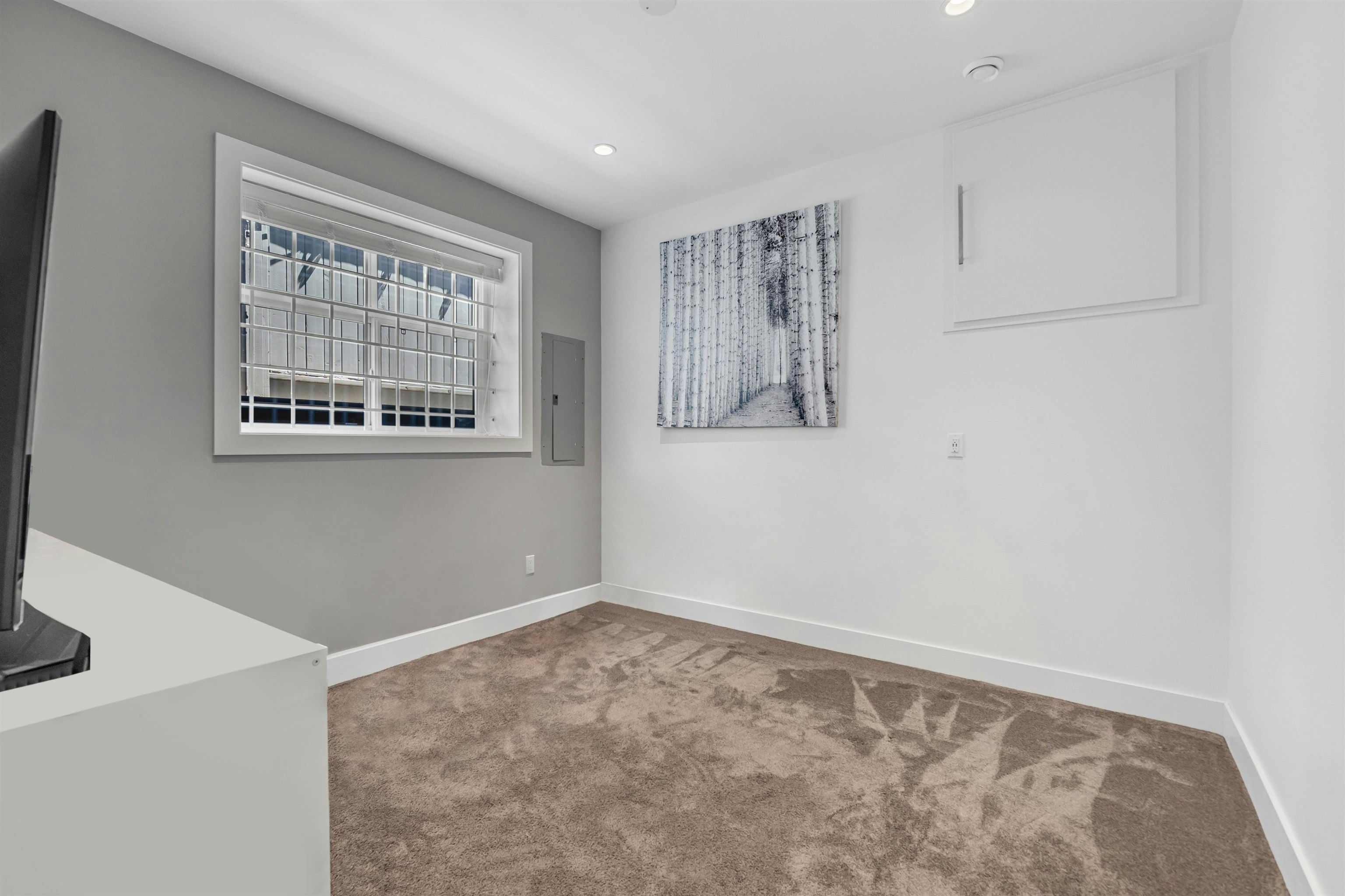 730 E 11th Avenue, Vancouver, BC, V5T 2E5 - 24