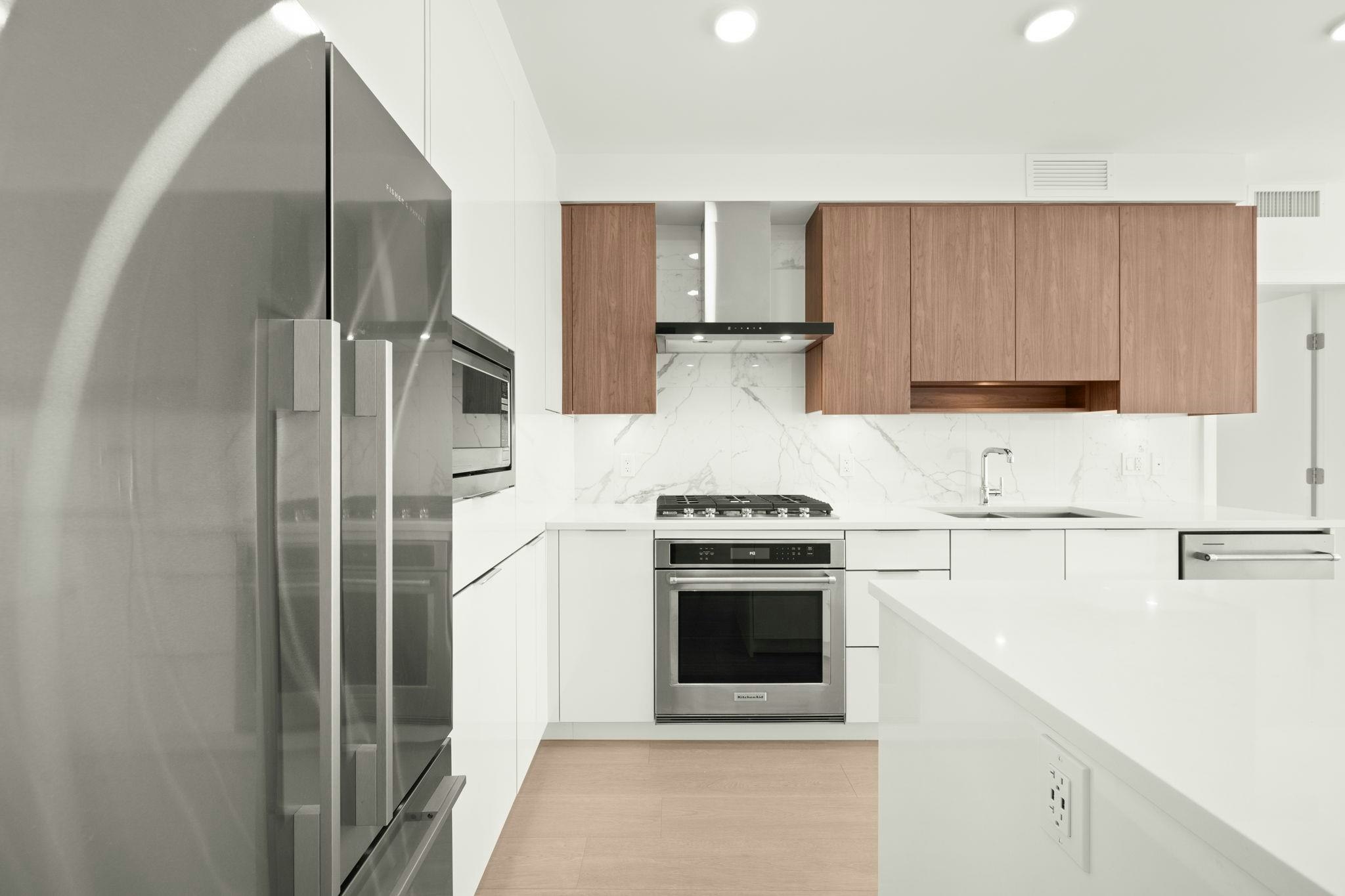 1601-7683 Park Crescent - 5