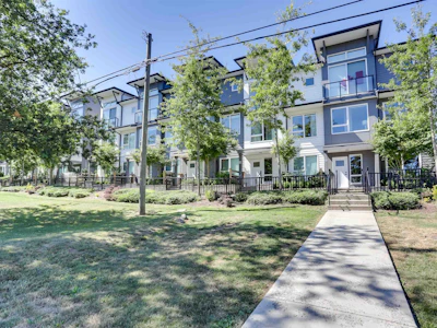 26-15030 28 Avenue - 3