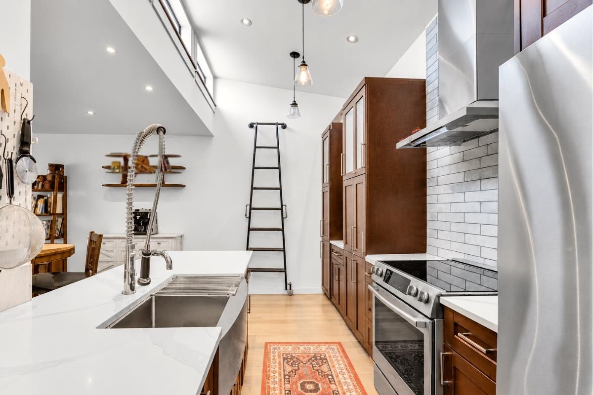 304-1420 E 7th Avenue - 4