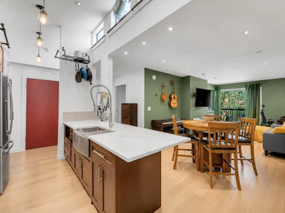 304-1420 E 7th Avenue - 5